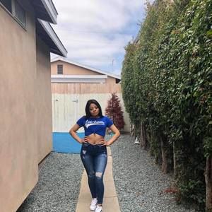 Meet your Posher, Adilene